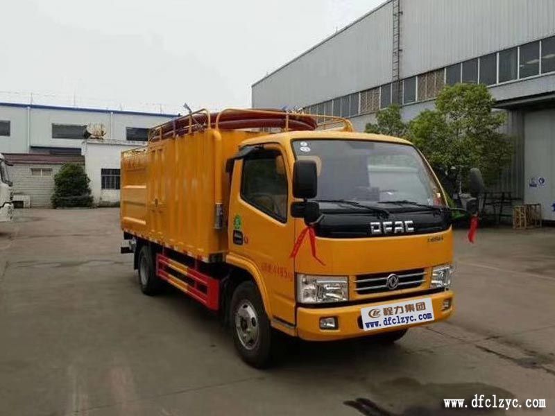湖北程力東風(fēng)多利卡污水處理車(chē)