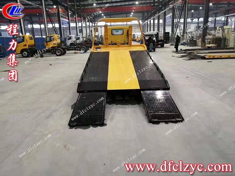 湖北程力集團(tuán)