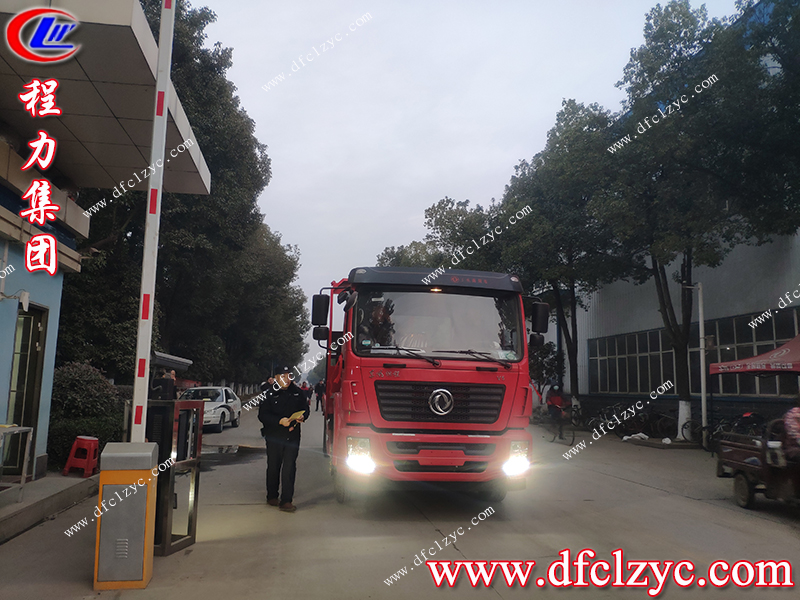 程力集團東風景程平板車